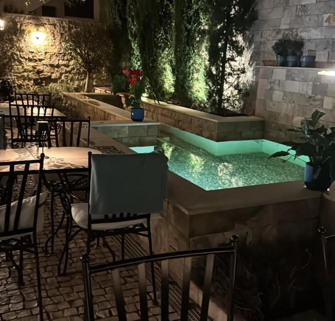 Eleven, Boutique Luxury House & Garden Bed and Breakfast Boliqueime