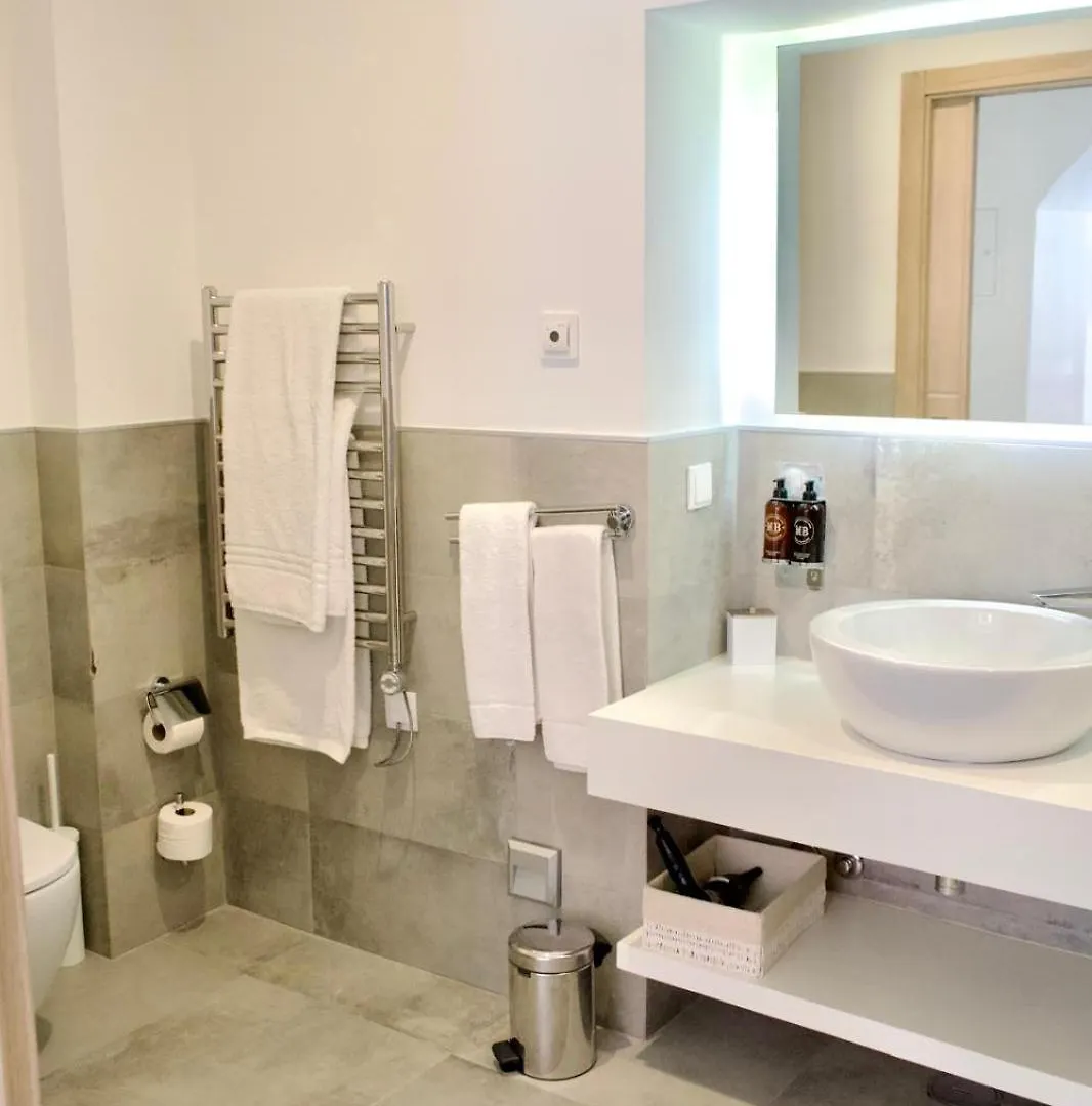 Bed and Breakfast Eleven, Boutique Luxury House & Garden Boliqueime Portugal